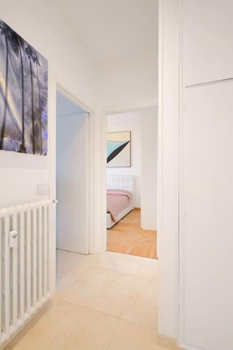Lux 180Sqm Flat - Entire Last Floor Milan Bagian luar foto